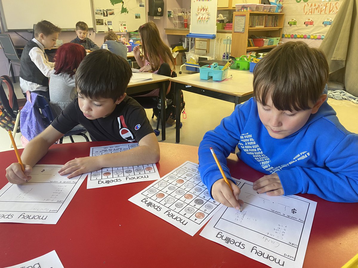 mspenneysclass's tweet photo. In our math block today we combined our spelling and numeracy skills! #halloweenwords #countingmoney @CloudRiverAcad1 https://t.co/R22Hwy4hUw