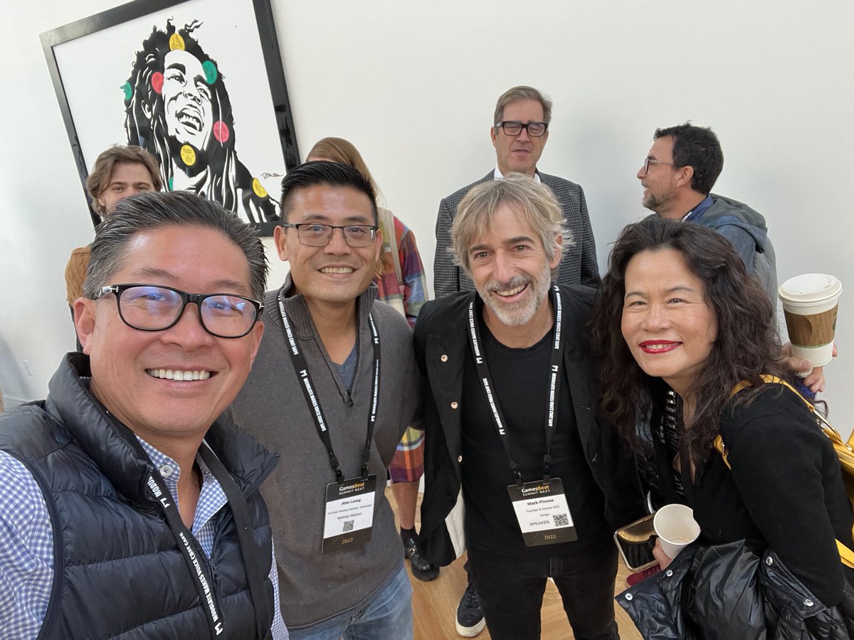 Apleong's tweet photo. Great mtg Zynga founder Mark Pincus @markpinc @ the GameBeat conf. He provided insights on how blockchain can fulfill the vision of social gaming. Also spoke to Mark about a fireside chat for our SkyDeck @SkyDeck_Cal ecosystem.

Linda @LindaKreitzman  and I will be in touch Mark! https://t.co/xssGjhTedx