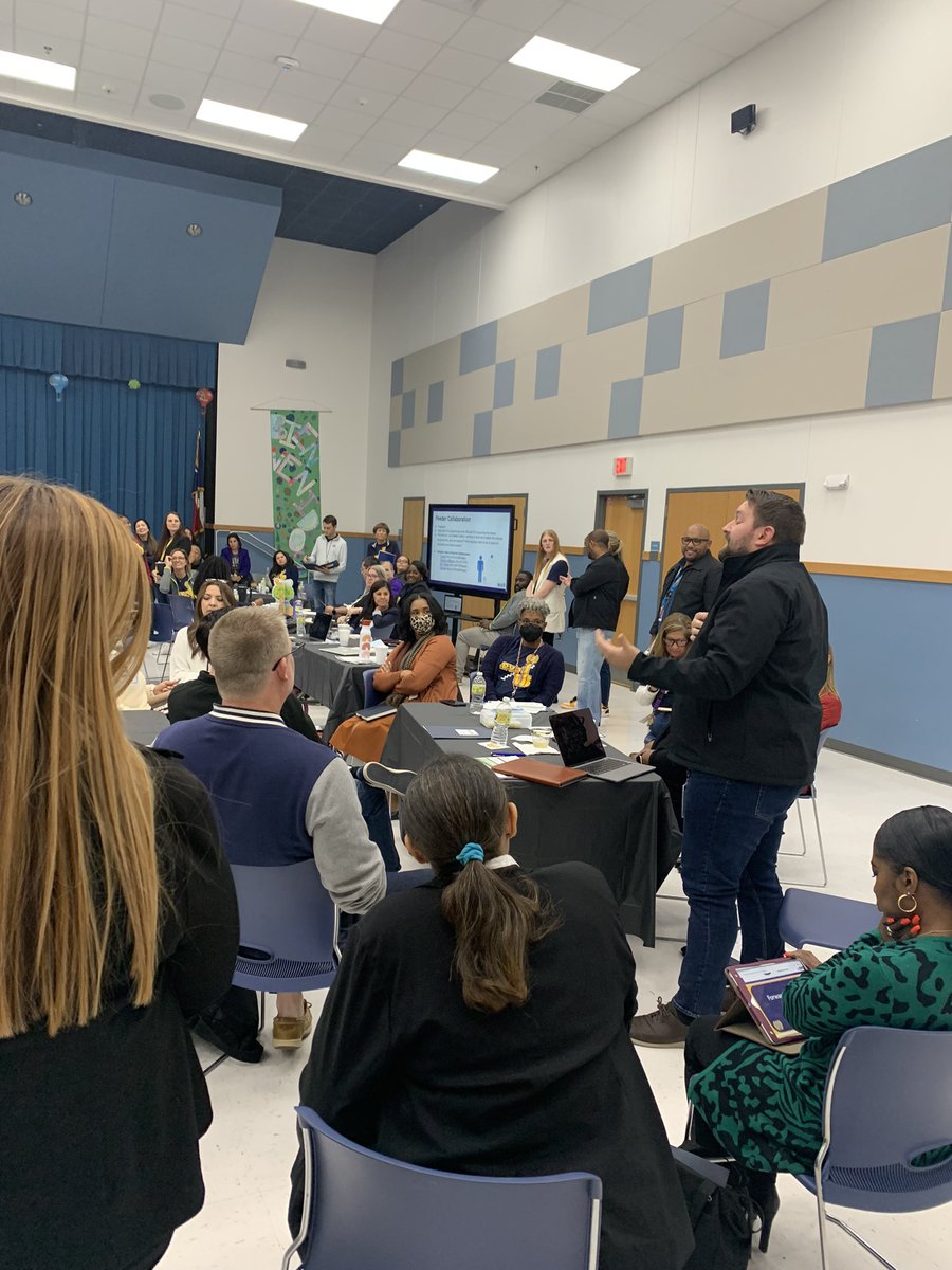CJCluster1's tweet photo. Phenomenal collaboration with Northwest Network!! Principals are ready to take it to the next level!!@TemesghenAsmer2 @JuanCordobaDISD @MRamirezDISD https://t.co/3eUKzvL2YI