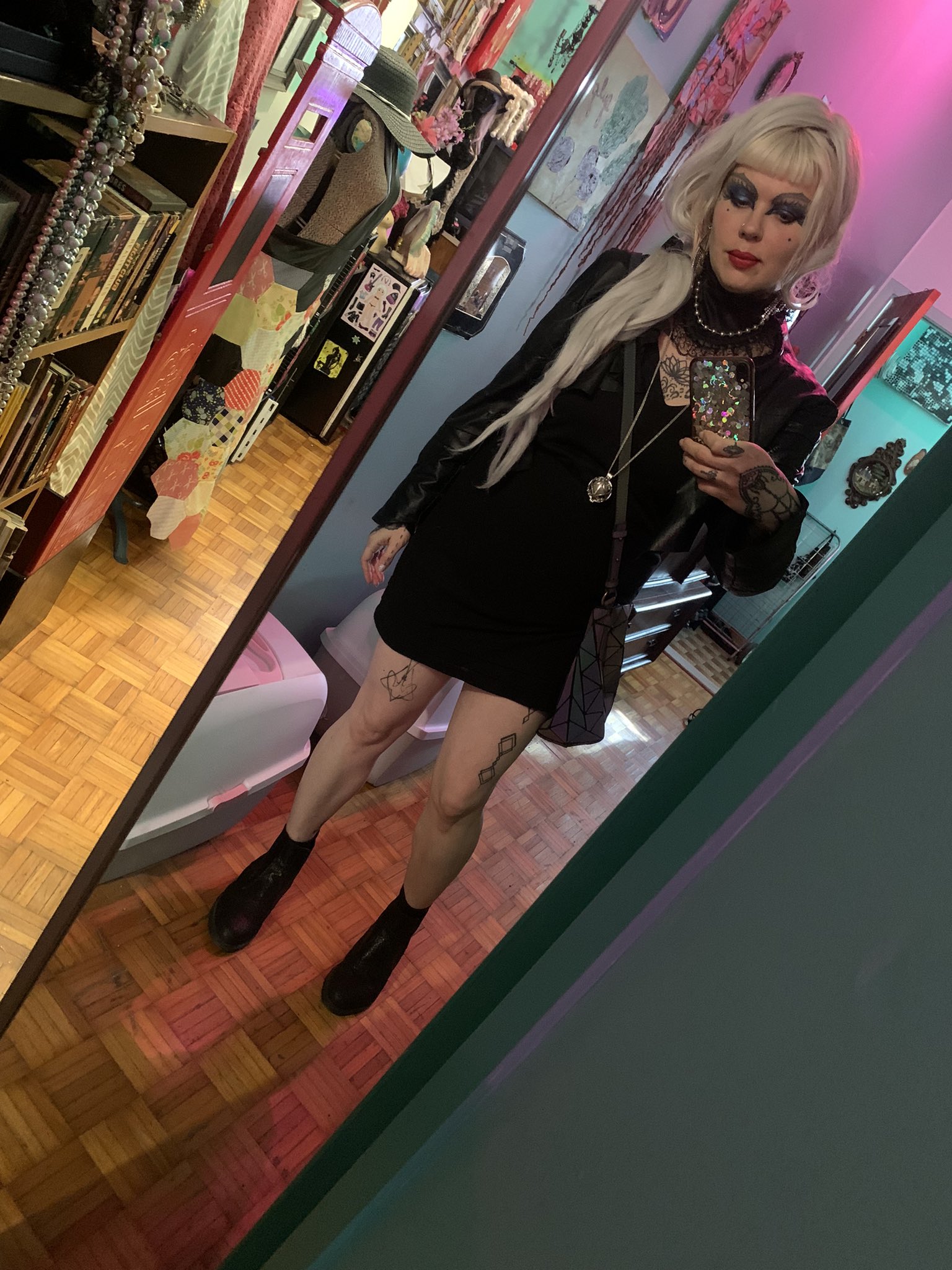 TW Pornstars 3 pic. Goddess Starla. Twitter. I’m trying to dress like