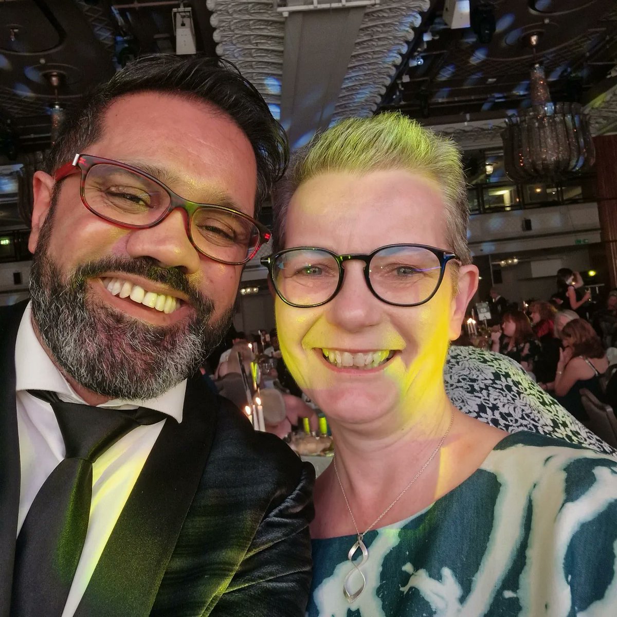 Guess who loved my jacket! #NTAwards @CNOEngland @Crouchendtiger7 We're so proud to be nominated for the Nursing Times Awards 2022 for the catergory of Nursing in the Community @NursingTimes @gurchrandhawa @RCNi_Justin @NinaJaspalCNP @Mandeep_Lally @pthaven1 @AjGidda @SunitaD8