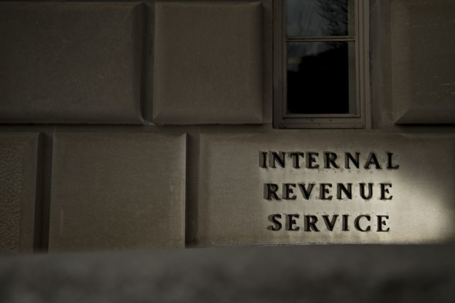 DavidJNeighbors's tweet photo. In an effort to provide clarification, the IRS has released 2022 tax form draft instructions relating to crypto taxes. Read what @BDO_USA_Tax's Kevin Ainsworth has to say about the IRS' new guidance (via @tax) [Gated Content]. #DigitalCurrency #Tax https://t.co/QGRsFbHS1j https://t.co/gfPrOwbAd7