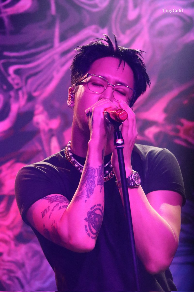 jyanies's tweet image. since wonshik is enlisting lets qrt with some of your favourite wonshik pictures and also add your favourite song by him: mine is versa 💝