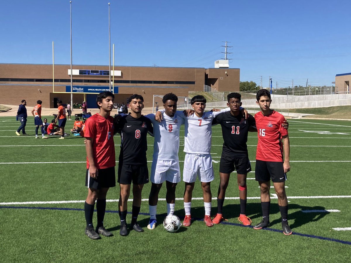 Photo shoot with <a href="/vypehouston/">VYPE Houston</a>. Thank you <a href="/FBISDAthletics/">Fort Bend ISD Athletics</a> for setting this up! Can’t wait for the season to start!