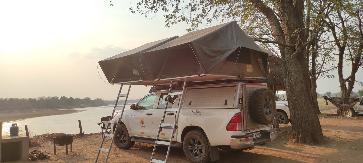 Lizzie Hide tweet media