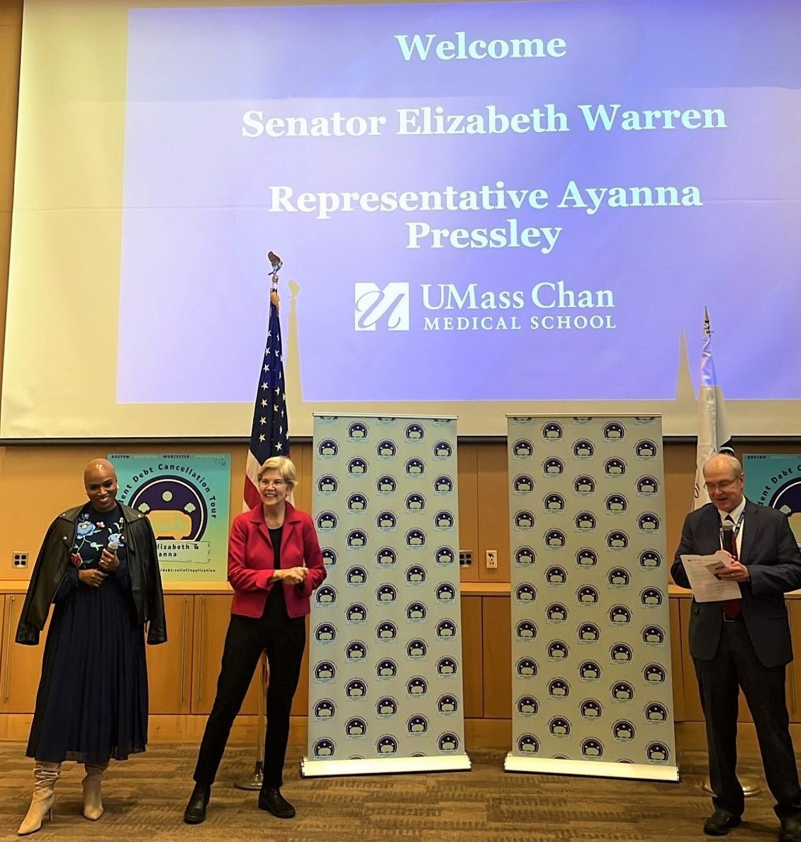 Elizabeth Warren tweet media