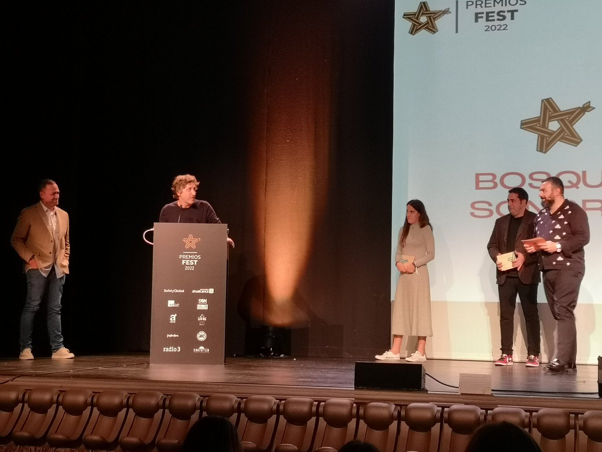 bifm's tweet photo. Festival más innovador en los #PREMIOSFEST: @BosqueSonoro. Felicidades 🍻
#BIME #BIMEPRO #Bilbao https://t.co/cNUmEJzzcE