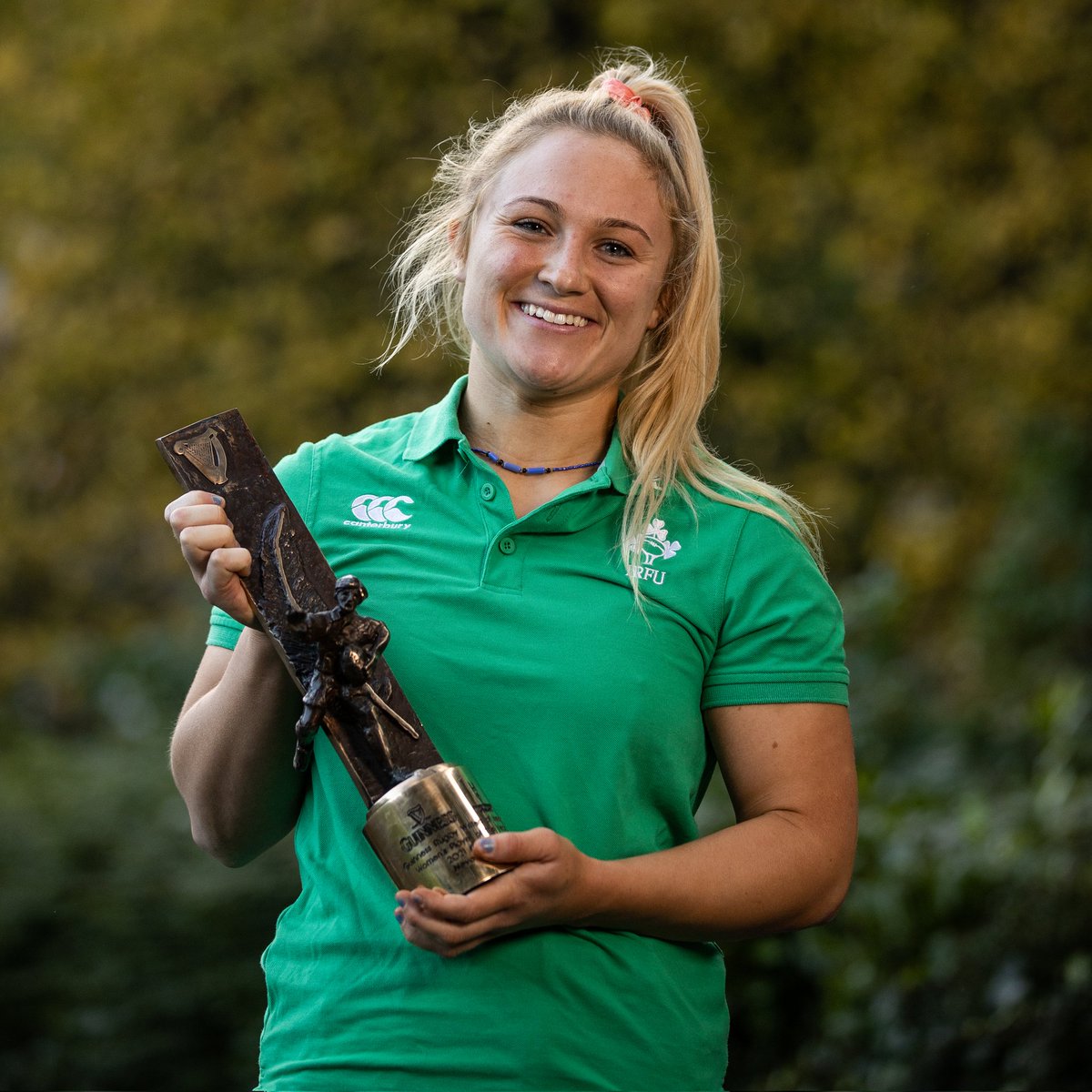 Congratulations to Neve Jones, winner of the Guinness RWI Women's Player of the Year for 2021/22