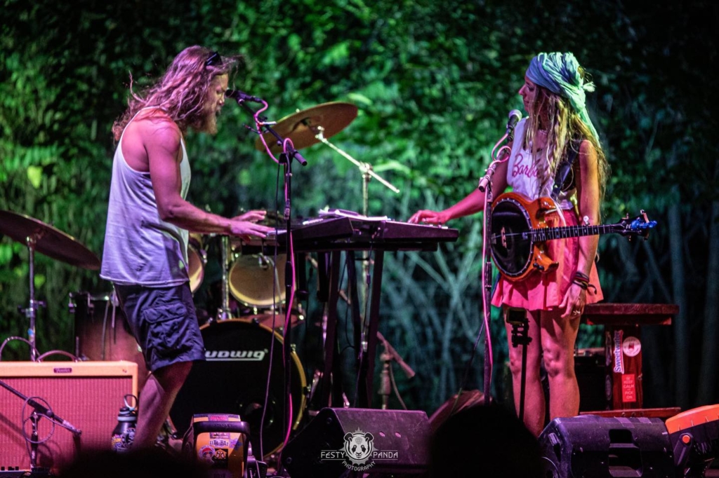 danvilleky's tweet photo. There's a killer lineup of live music happening Halloween weekend in #danvilleky
Check out the full schedule at https://t.co/PS9ntI9FrL
#livemusic #trsavelky https://t.co/1rS3w0QsWE