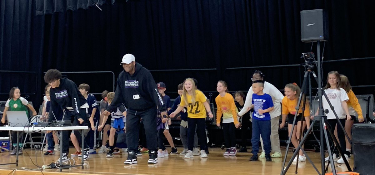 Red Ribbon Assembly - 4th graders having fun with no drugs!@PoppyStokes3 <a href="/vcook4/">Vicky Cook</a> <a href="/EddinsElem/">Eddins Elementary</a>