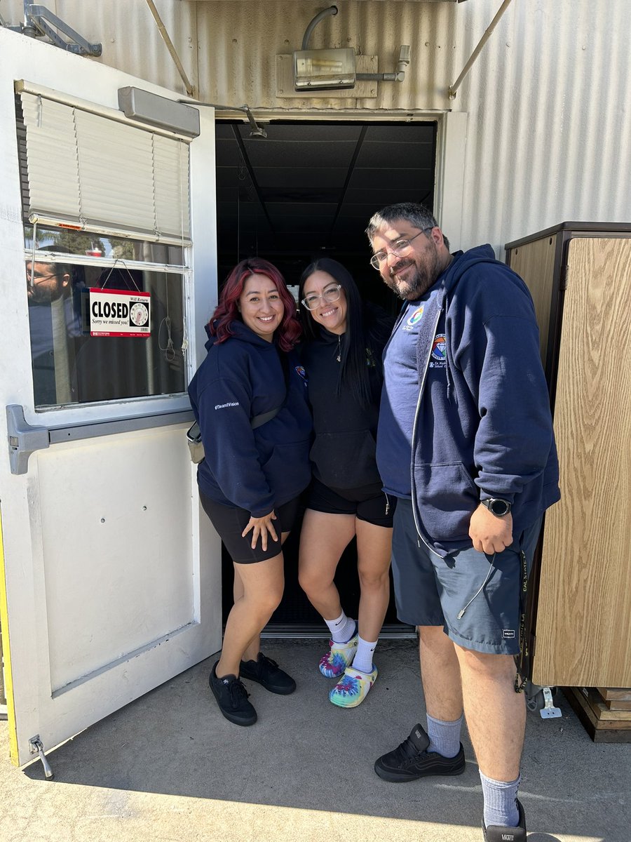 #LHCSD- Happy Bus Drivers on a minimum day, thank you for all you do.  <a href="/LHSchools/">La Habra Schools</a> <a href="/LHCSD_SchoolBus/">LHCSD Transportation</a>