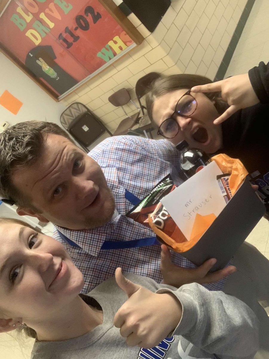 WashingtonStuco's tweet photo. Happy principal appreciation month! We love our principles and got them goodie baskets. Make sure to tell a principal thank you! #washmostuco #ilovemyprincipal #adminrocks https://t.co/EovUf7PyNt