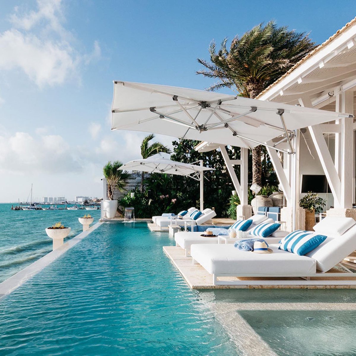fasteofficial's tweet photo. Discover the #FASTE Tulum collection.
We have chosen for you the most beautiful places to live in order to spend an unforgettable stay.
#Tulum #stay #villa #luxury #place #holidays #luxury https://t.co/Jc7P3b6y3O
