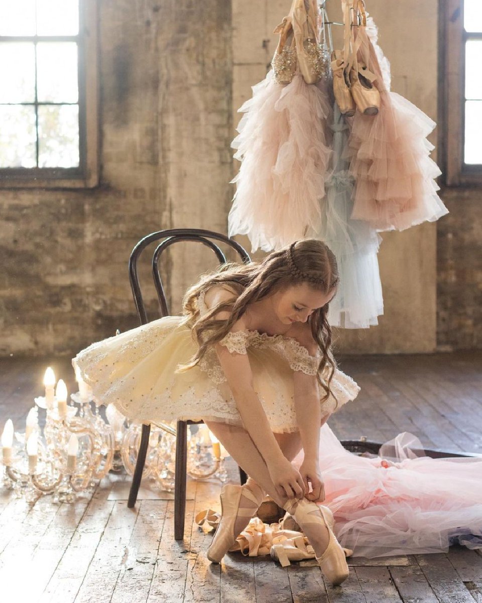 A reminder to always DREAM BIG 💭✨

<a href="/hollydolly/">Holly Dolly</a>.dancer (Instagram) following her dreams in our Grace pointe shoes🩰

📸 Cloud Nine Photography

#DreamBig #Ballerina #DanceInspo
