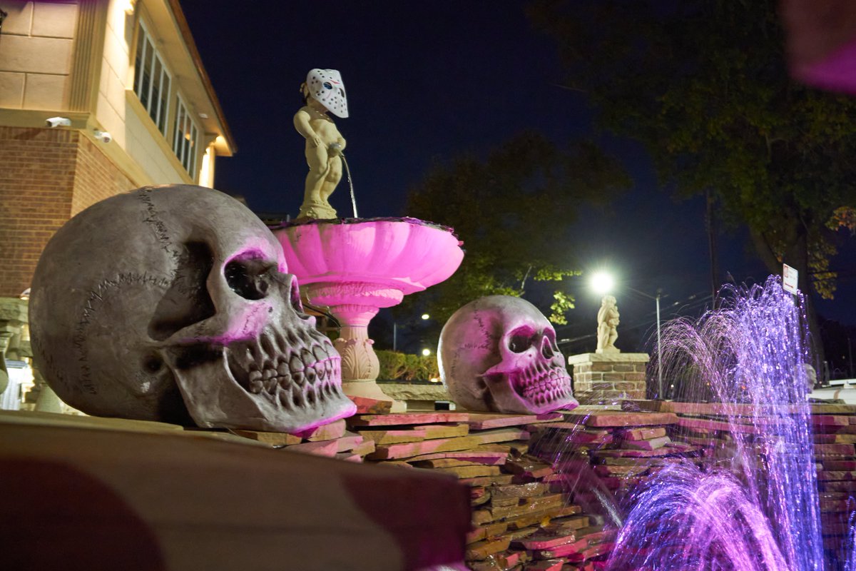ItinDiViaggio's tweet photo. La miglior città dove festeggiare #Halloween ? Senza dubbio #NewYork!!

https://t.co/D8S0sPwty4

Nel nostro articolo abbiamo cercato di elencare le migliori proposte che questa fantastica città ha da offrire per la notte più paurosa dell'anno! https://t.co/PUMY5aoizL