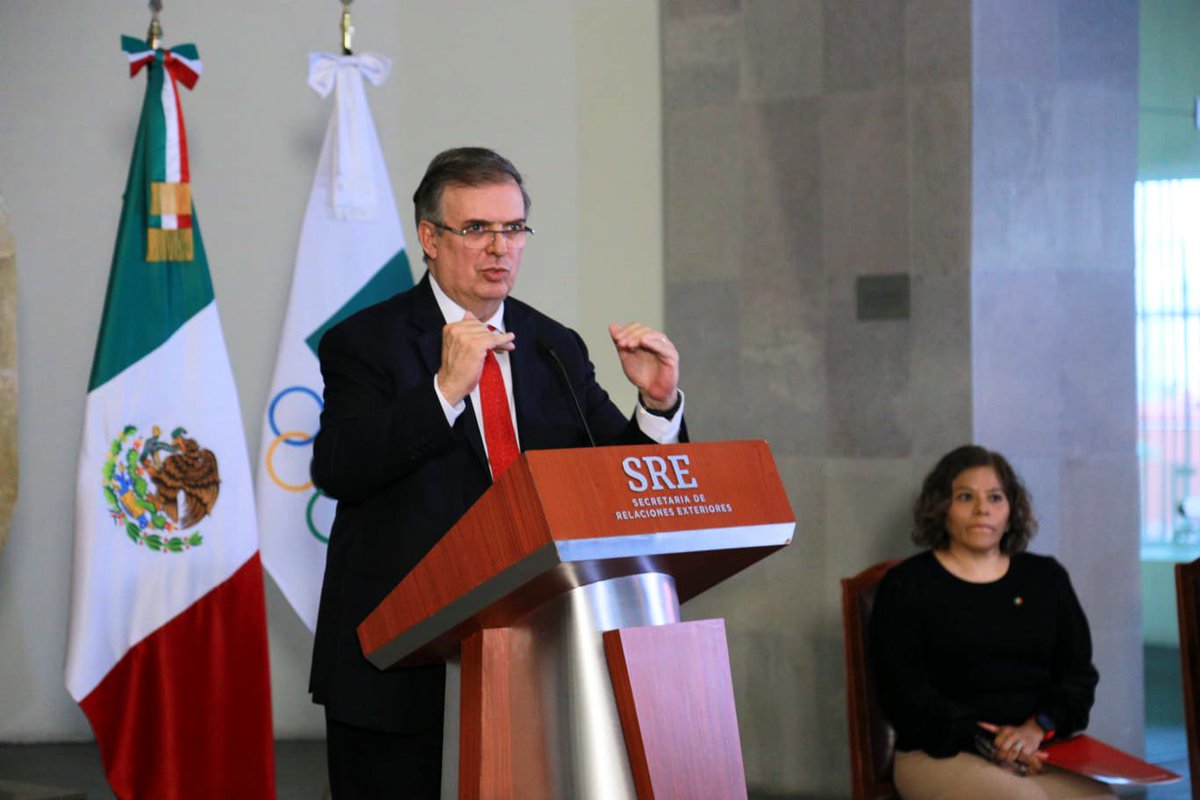 maryjosealcala's tweet photo. Hoy junto con el Canciller @m_ebrard anunciamos que la candidatura para realizar los @juegosolimpicos de México 2036/2040 es un hecho 👏🇲🇽.
Agradezco el respaldo del @GobiernoMX y de la @SRE_mx 

#MéxicoEsOlímpico #MéxicoEsCampeón https://t.co/UbJc6csCOz