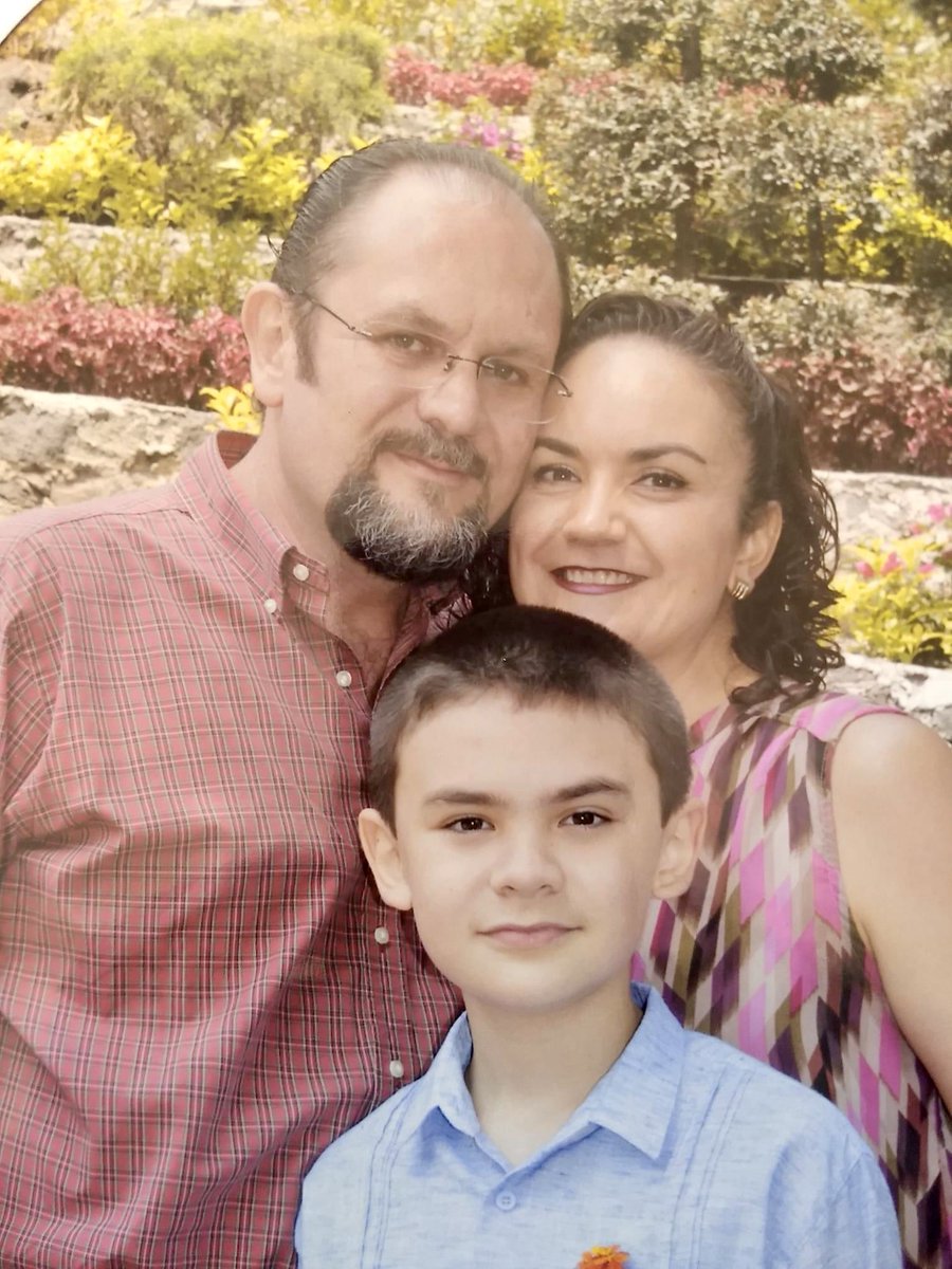 HuracanConFalda's tweet image. This is my nephew, Tommy. He has Asperger syndrome. Three years ago, he lost his dad and two weeks ago, he lost his mom. November 16th he is turning 15 and he could use a lot of love and support from #SpiderMan .
@TomHolland1996 @TobeyMaguire #AndrewGarfield 

Please RT 🙏🏼