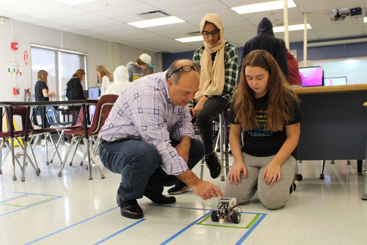 ccsd89's tweet photo. It was "Maze Madness" in @glencrestms teacher @jromani's class this morning! Students programmed, tested, re-programed, and re-tested, trying to get the robots to drive through the increasingly complicated mazes that were laid out on the floor. https://t.co/afAFlYrnBl