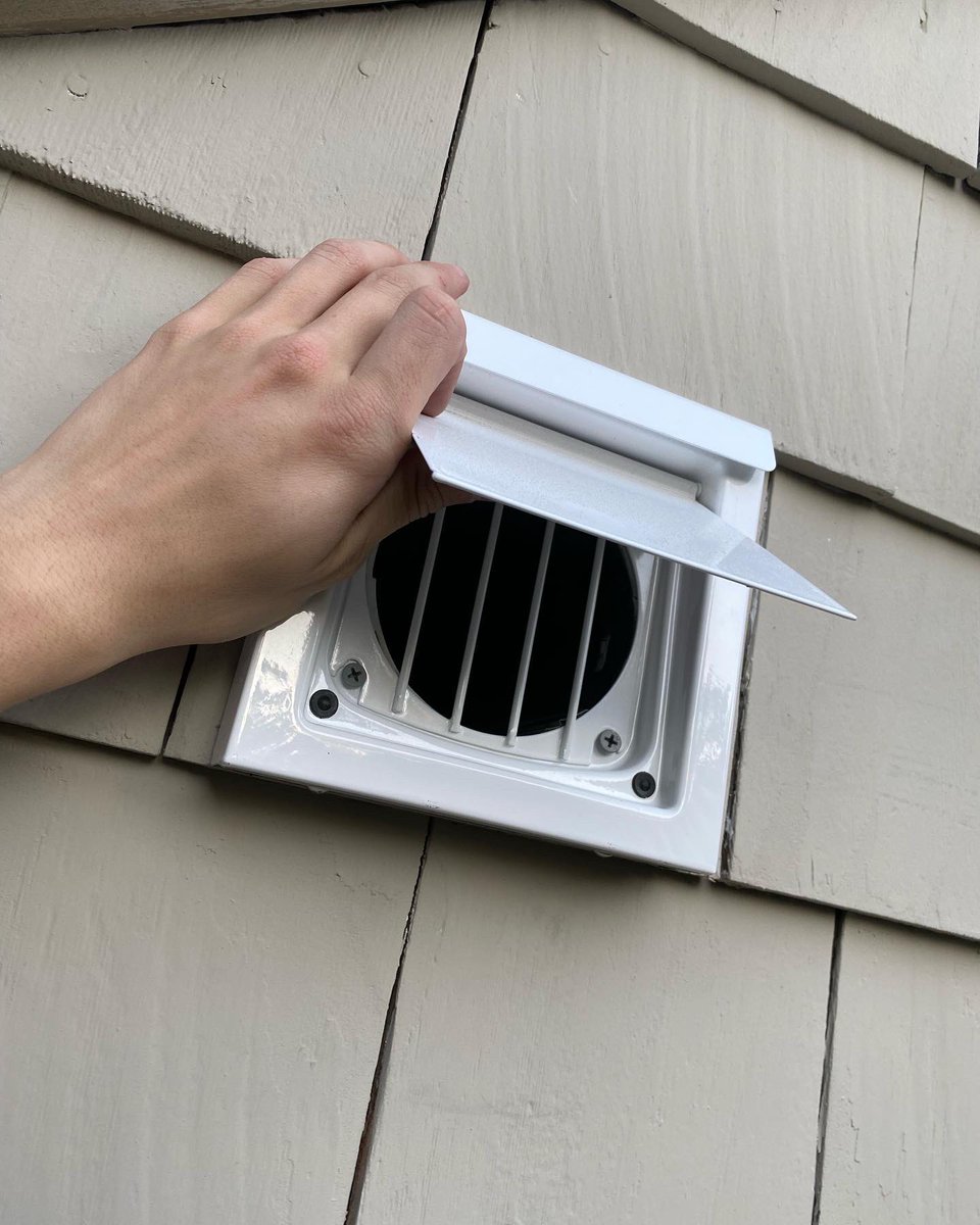 dryerventsma's tweet image. New customer with a new #wallvent and bars in between to help keep rodents out (as they had a bird issue).

If you want to keep rodents out of your vents call 508-709-7748 to get booked today! 

#dryervent #dryerventcleaning #Boston #Worcester