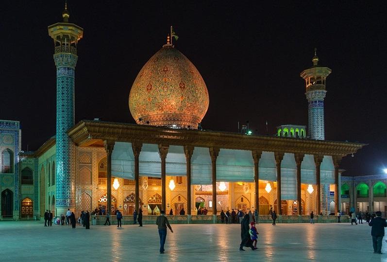 ImamRezaEN's tweet photo. We express our deepest condolences on the martyrdom of the pilgrims of Hazrat Ahmad bin Musa's shrine (Shah Chergh), the brother of Imam Reza (as), in Shiraz due to a takfiri terrorist attack. https://t.co/QYJC86jIx1