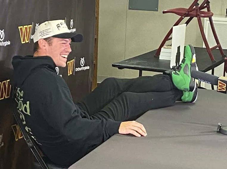barstoolsports's tweet photo. After Each Win, Taylor Heinicke Buys A New Pair Of Jordans In the Color Of The Team He Just Beat https://t.co/BuClVwKuXc https://t.co/gGIwnggbdX