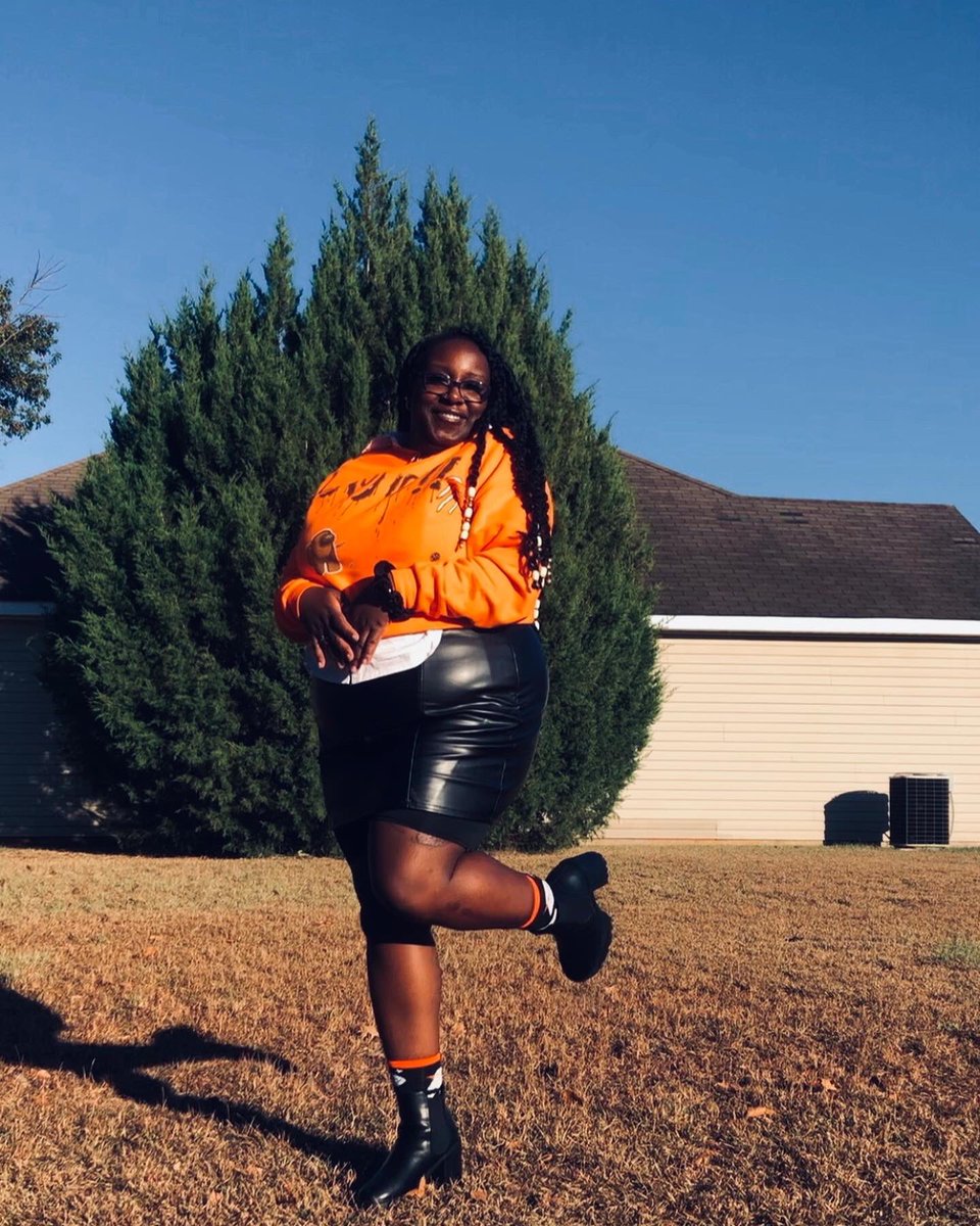 aiymur_'s tweet photo. Peek-a-B O O O 🫣👻🎃🫥
#spookyszn https://t.co/aaXcxl2NGN