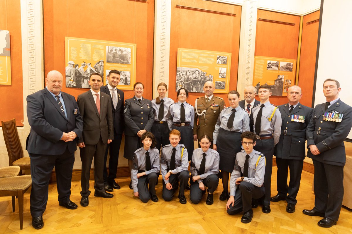 WWIIPolesNI's tweet photo. “The Year of the Three Polish Generals” exhibition launched at Stormont on 24th October. During the event @MaciekBator Tony Osborne, Ken Belshaw &amp; Ray Burrows received Silver Polish Army medals from the Polish Deputy Military Attaché Col. Tomasz Ferfecki. https://t.co/1PJw6eQjyw