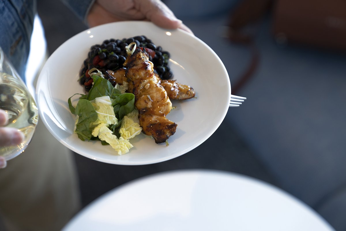 United Airlines tweet media