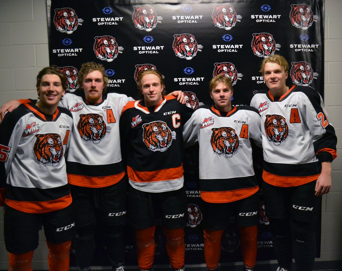 Owen MacNeil has been named our 39th Captain in Franchise History

Learn more about our 2022-23 Leadership Group in the story here -------> tigershockey.com/article/tigers…

#WHL | #MedHat | #LetsGoTigers