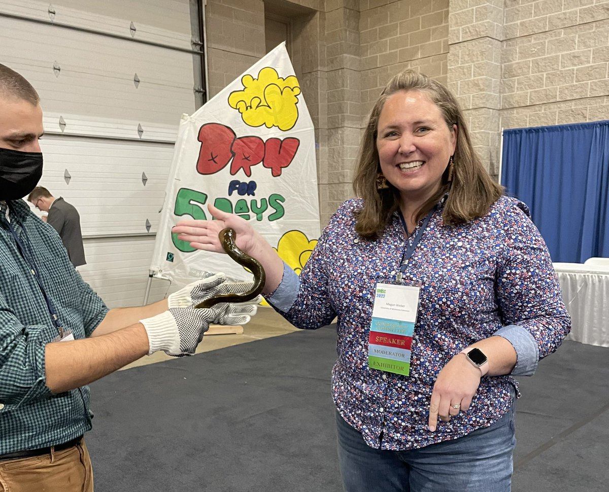 MeganWeber_AIS's tweet photo. Obviously had to stop by the @LampreyControl booth at #UMISC2022 to let one of the sea lampreys suction to my hand. https://t.co/Y1jjv5H2CS