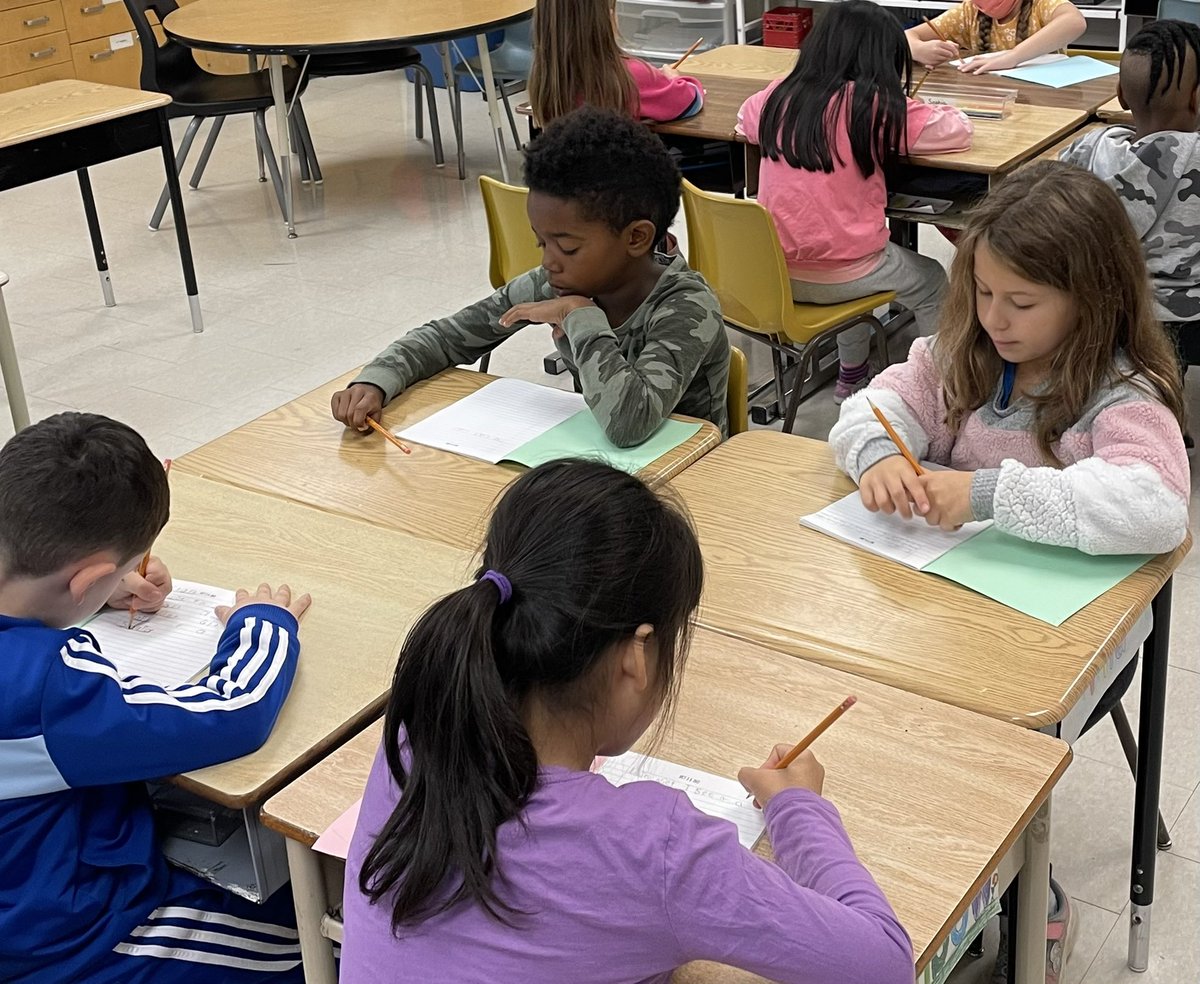 mrsdaoust's tweet photo. We began our daily writing practice today. So many stories to tell through daily writing! https://t.co/R1bjf5yd20