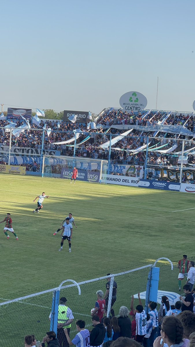 AxelAfranllie's tweet photo. Una alegría mas  y paso a paso.

A cuartos 💪🏼

Vamos que vamos! 💙

#RacingCba
#FederalA
Racing de cordoba 
#Hinchada https://t.co/Bzs8c6T2pQ