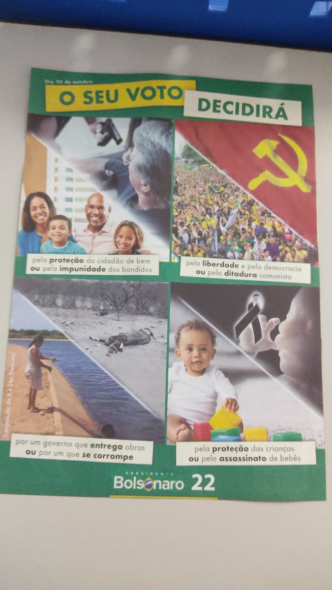 LINGUINI4A's tweet photo. @RedeChromos o que é isso que vocês deixaram na mesa dos alunos do cursinho preparatório?

Chega a ser inacreditável de tão absurdo! https://t.co/NsyCUyVNPa