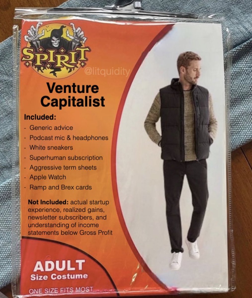 leannablackhawk's tweet image. Ur 2022 costume, pick one ☠️ #Halloween #Halloween2022 #finance #WallStreet