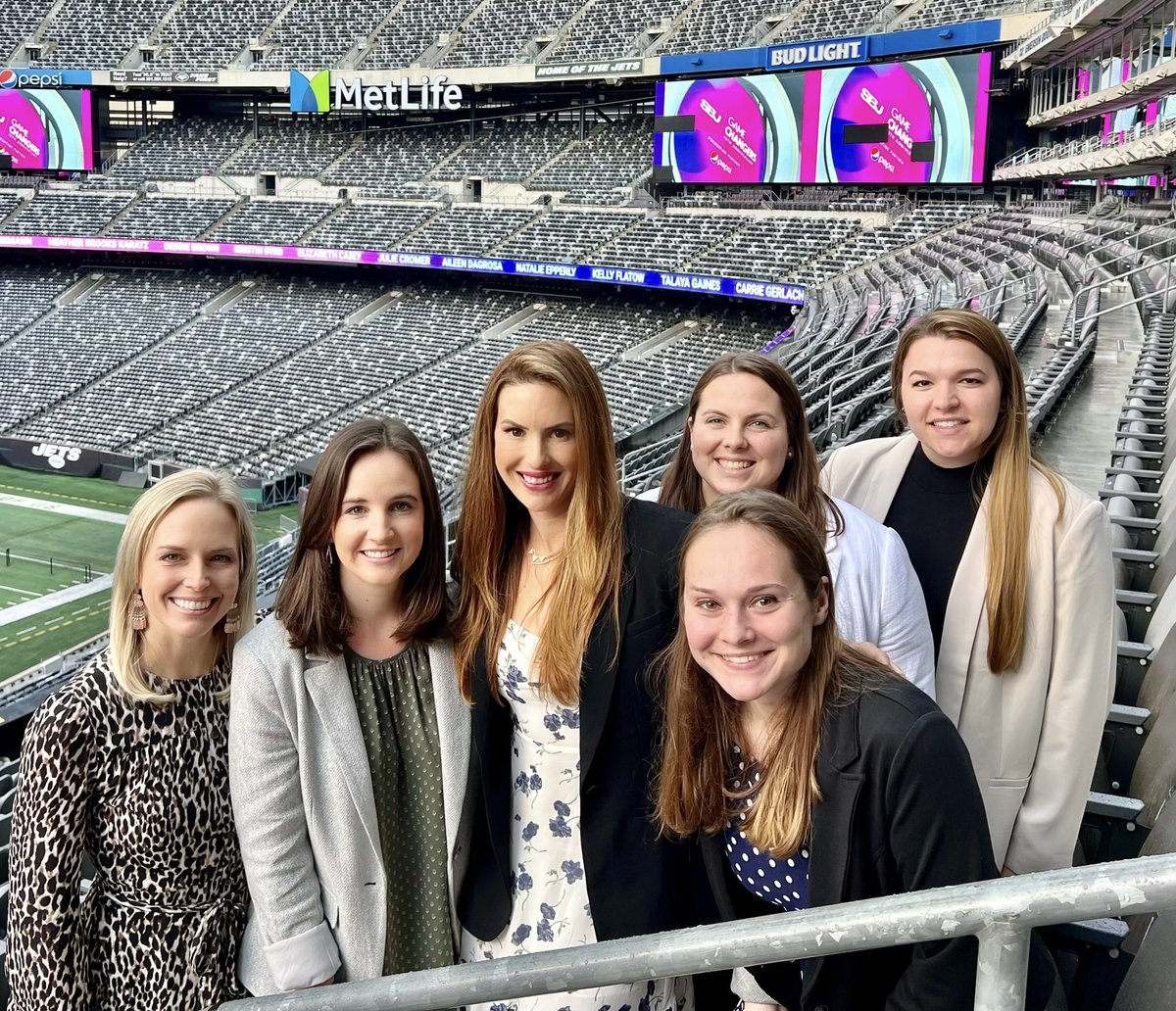 Lisa Schreib Walker (@lschreibwalker) on Twitter photo Celebrating Eventellect’s 2022 SBJ Game Changer, Kate Howard! 👏<a href="/MetLifeStadium/">MetLife Stadium</a> #SBJGC <a href="/eventellect/">Eventellect</a> #WomenInSport Celebrating Eventellect’s 2022 SBJ Game Changer, Kate Howard! 👏<a href="/MetLifeStadium/">MetLife Stadium</a> #SBJGC <a href="/eventellect/">Eventellect</a> #WomenInSport