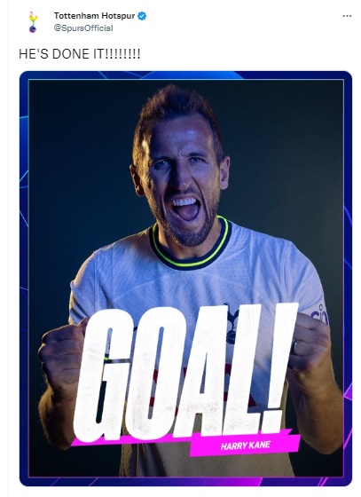 football images that precede unfortunate events (@cursedfootball) on Twitter photo 