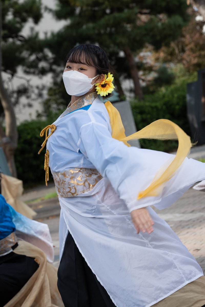 rakkooo1's tweet photo. 2022.10.22
よさこいサークルHIRODAI焔舞陣

https://t.co/bdt3MKtSiE

#弘大祭
#弘前大学
#焔舞陣
#YOSAKOI 
#廻焔 
#響命 https://t.co/EcitTxrWCx