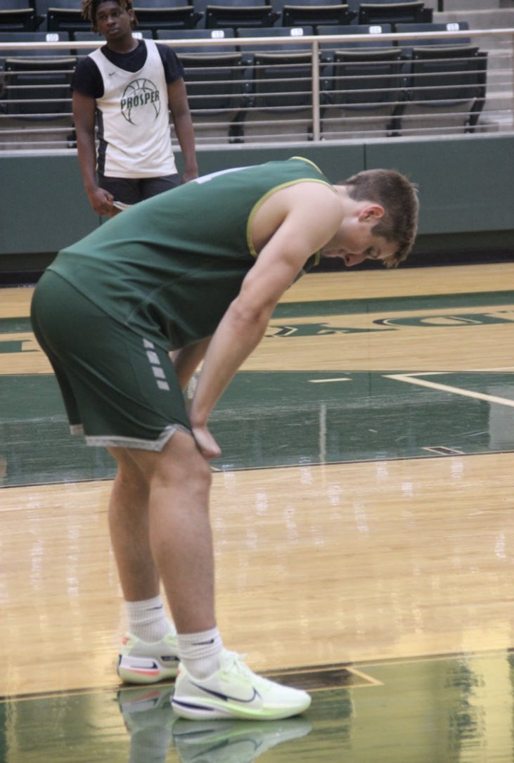 prosperhoops's tweet photo. Great first day. Back for more, bright and early tomorrow morning. 🦅🥫🏴‍☠️
#5AMILY
#believe
#serve
#compete https://t.co/7xYC76OaV5