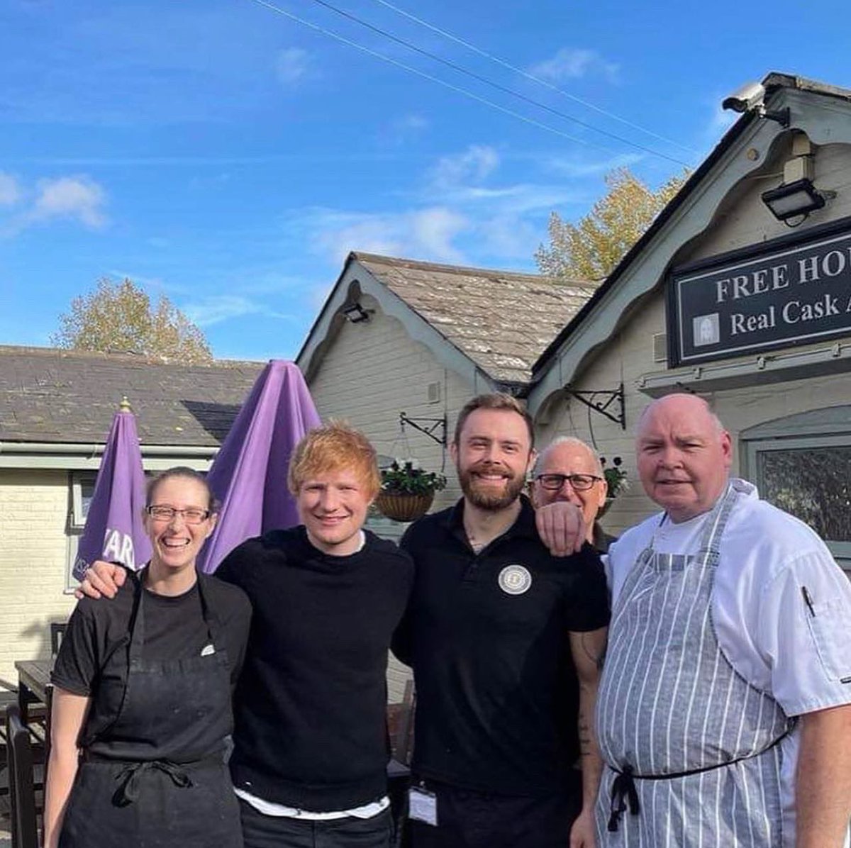 Huge thanks to @edsheeran for popping into our Wilford Bridge for lunch today 🙏  A fabulous ambassador for #Suffolk and a thoroughly nice guy👏🏻. The team were so grateful for your generosity of time 👌 #edsheeran #woodbridge #melton #suffolk #suffolkpub #suffolkicon #thanks