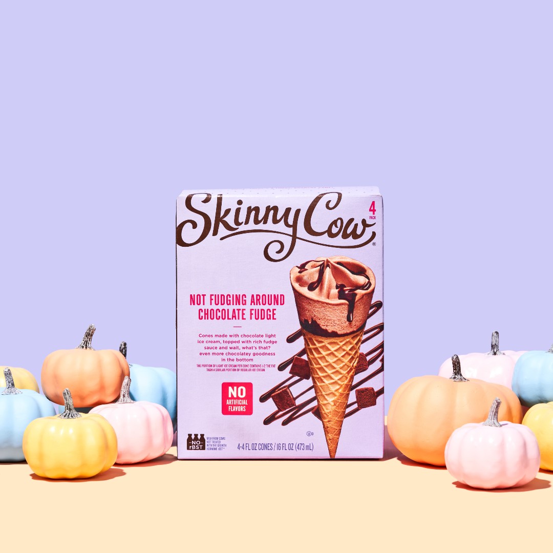 SkinnyCowUS's tweet photo. Fall isn't just for pumpkin spice and candy. Don't forget your Skinny Cow! 🎃 https://t.co/lbMOhuY53v