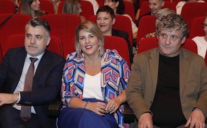InmaLardVerd's tweet photo. Las #artesescenicas han tenido su día grande de la mano de @MurciaaEscena con la Gala de los #PremiosAzahar
Enhorabuena a todos los nominados y a los premiados.
Gracias @NachoVilar por todo lo que haces por tus compañeros de profesión.
Y a @NoeliaArroyoHer por tu cariñosa acogida https://t.co/UoOfkaVnu7