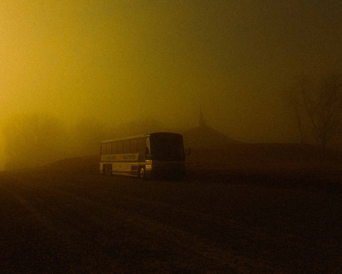 whateveroxy's tweet photo. the world has become very hazy https://t.co/G0MWIdfUX1