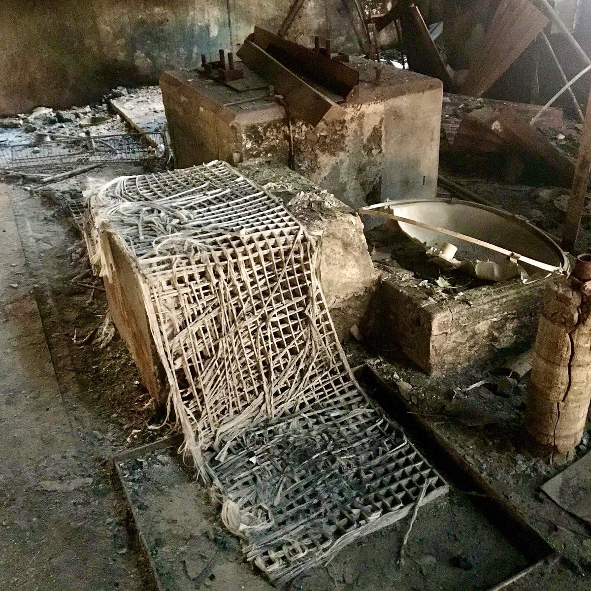 erryn_kim's tweet photo. Exploring broken places
#AbandondedPlaces #rust #photography #photooftheday https://t.co/MZ4PBbCyiR