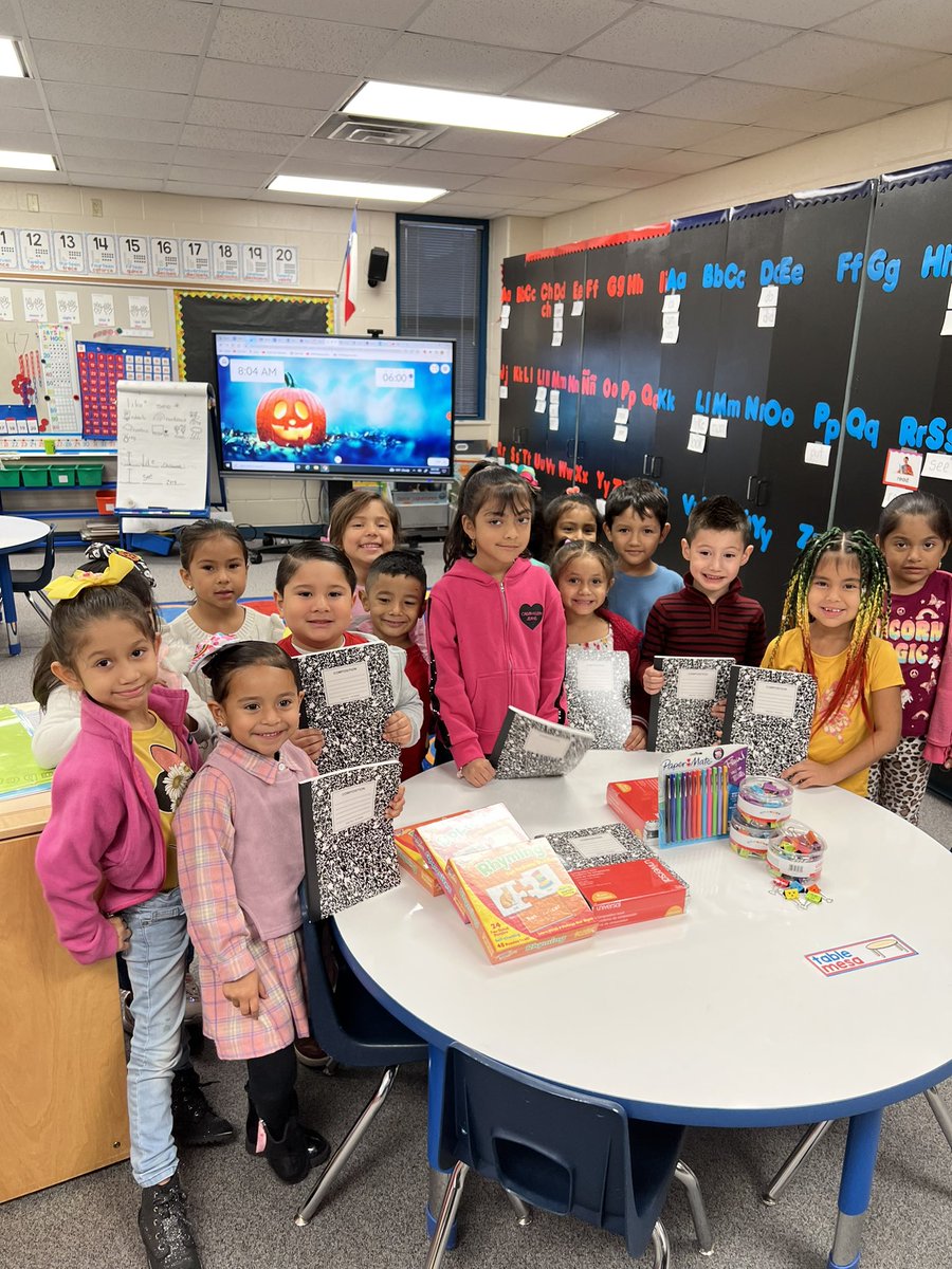 MrsLCuriel's tweet photo. Thank you to the Harris County Department of Education for sending these amazing school supplies! @HCDEtx @HumbleISD_NBE https://t.co/msTk2VH1o9