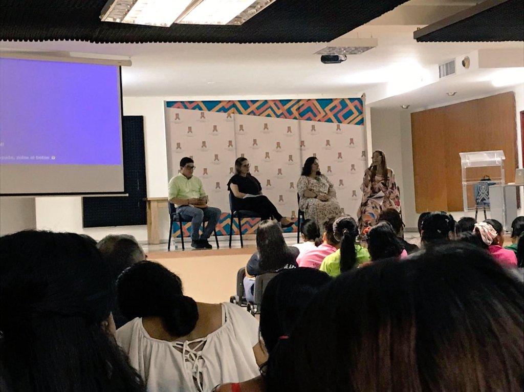 oneidaarpush1's tweet photo. Participando de #INVESTIGACIONFORMATIVA en #UNIGUAJIRAMAICAO
Un espacio de interacción y aprendizaje para fortalecer nuestras competencias #educacióninfantil.
@jaroldiazc
@uGsedemaicao https://t.co/GDhQyA9qDA