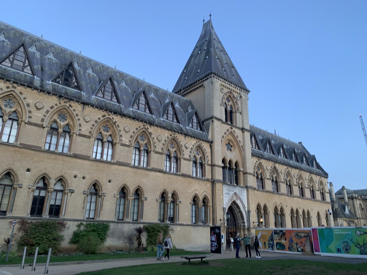 Devi Satarkar (@devisatarkar) on Twitter photo Wonderful talk this evening by <a href="/WhySharksMatter/">Dr. David Shiffman 🦈</a> at <a href="/morethanadodo/">Oxford University Museum of Natural History</a>. So many cool shark facts & anecdotes!
TIL that some female sharks can just birth clones of themselves🦈 they don’t need no man 🫢
Great insights on irresponsible conservation actions due to misinformation too Wonderful talk this evening by <a href="/WhySharksMatter/">Dr. David Shiffman 🦈</a> at <a href="/morethanadodo/">Oxford University Museum of Natural History</a>. So many cool shark facts & anecdotes!
TIL that some female sharks can just birth clones of themselves🦈 they don’t need no man 🫢
Great insights on irresponsible conservation actions due to misinformation too