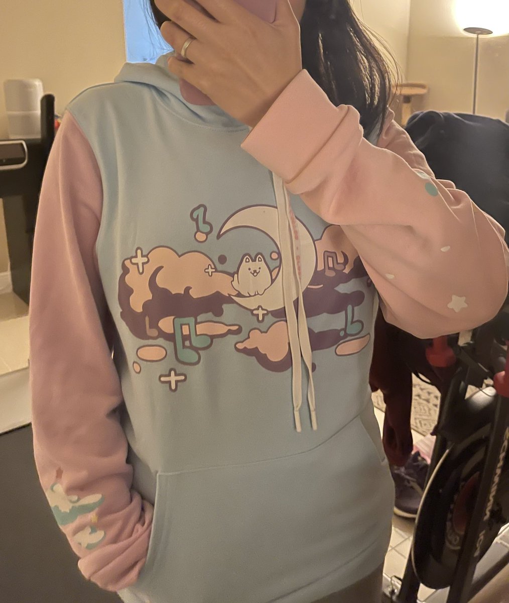 Going out to Costco like this #lilypichu #comfibeats