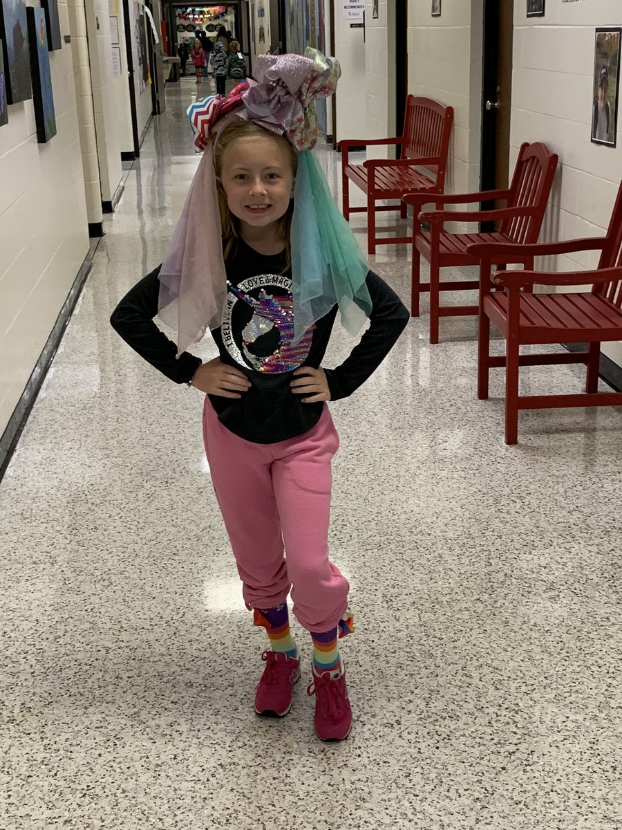 IDESPatriots's tweet photo. Red Robbon Week! “We are CrAzY about being drug free”! #CrazyHairandSocks https://t.co/elj6TEJZWd