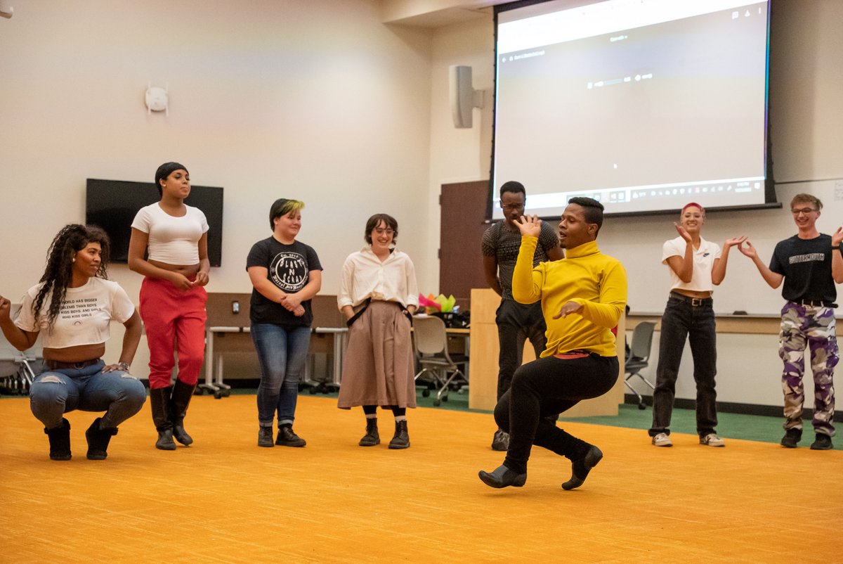 ColoradoStateU's tweet photo. 📸 Night 1️⃣ of The Category Is...Ballroom Culture &amp; Dance with HBO Max Legendary winners @TorieBalmain &amp; Calypso Jete Balmain. 

Students learned about Ballroom and its impact on LGBTQIA+ history and culture. Night 2️⃣ is tonight at 6 p.m. at Stadium 1204 🌈 https://t.co/0h2QhyFJKO