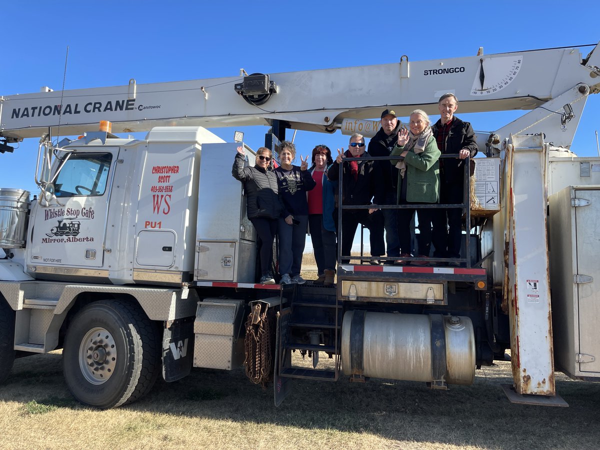voters_canadian's tweet photo. Famous Whistle Stop Cafe Convoy crane, yes the one that went to Ottawa #alberta #canada #calgary #justicetour #yyc #medicalcoercion #nevertested #informedconsent https://t.co/OtFU9eeHTH